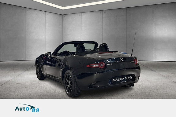 Mazda MX-5 5 of 20