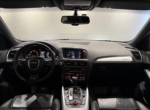 Audi Q5 8 of 17