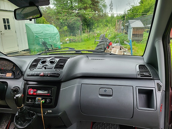 Mercedes-Benz Vito 109 16 of 30