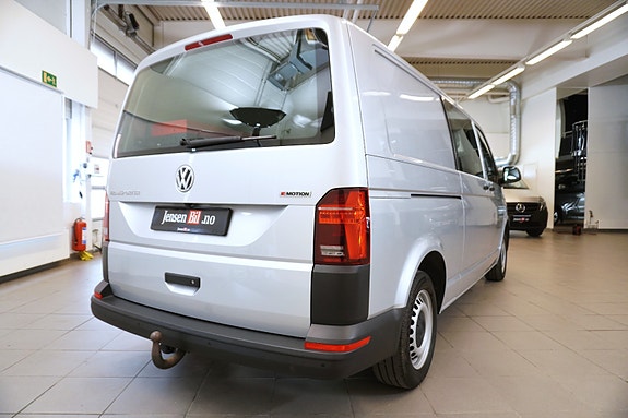 Volkswagen Transporter 6 of 30