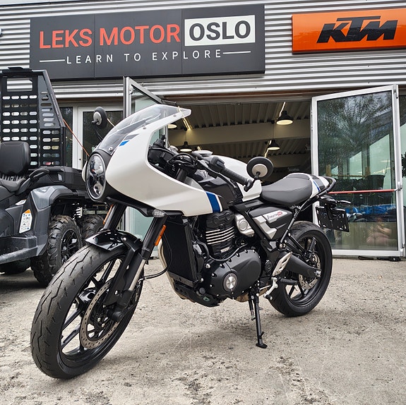 Triumph Thruxton 400 (kampanje) 4 of 6
