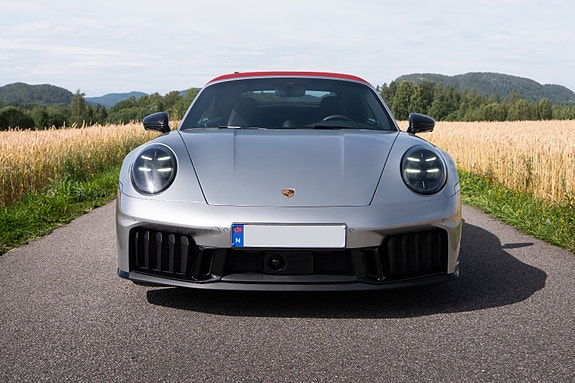 Porsche 911 19 of 30