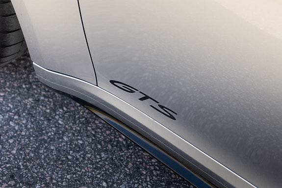 Porsche 911 24 of 30