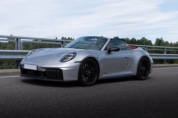 Porsche 911 22 of 30