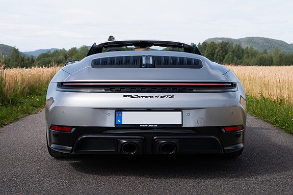 Porsche 911 21 of 30