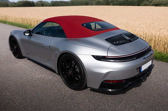 Porsche 911 11 of 30
