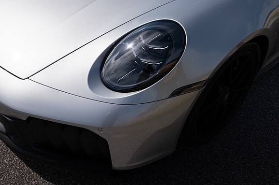 Porsche 911 26 of 30