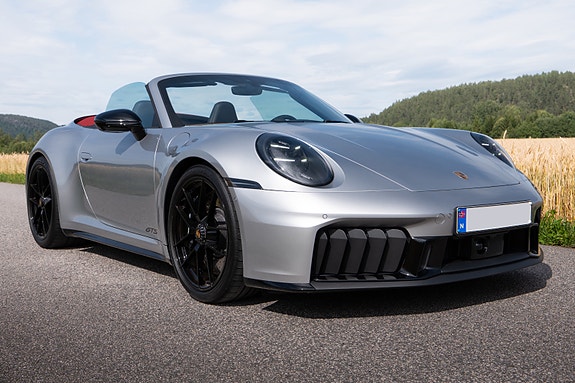 Porsche 911 9 of 30
