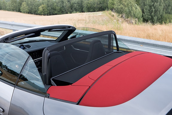 Porsche 911 15 of 30
