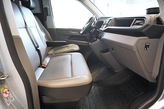 Volkswagen Transporter 25 of 30