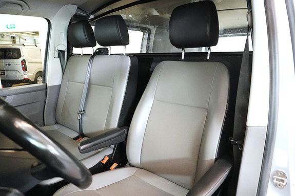 Volkswagen Transporter 13 of 30