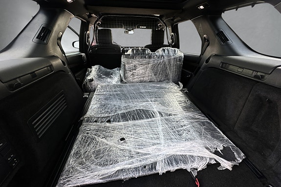 Land Rover Discovery 18 of 24