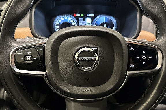 Volvo S90 10 of 21