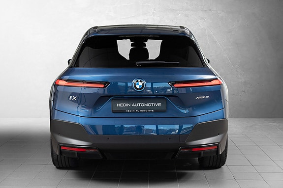 BMW iX 5 of 30