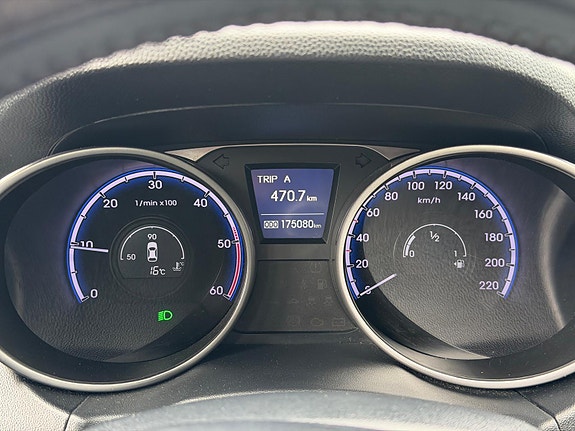 Hyundai ix35 8 of 10