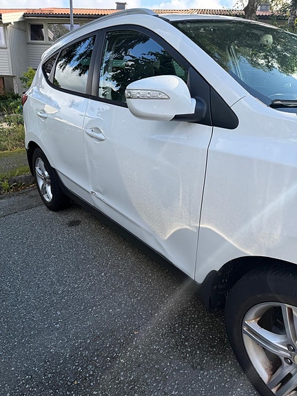 Hyundai ix35 4 of 10