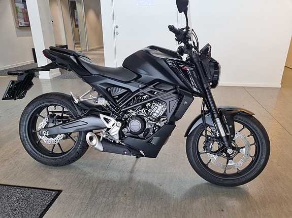Honda CB125R 4 of 13