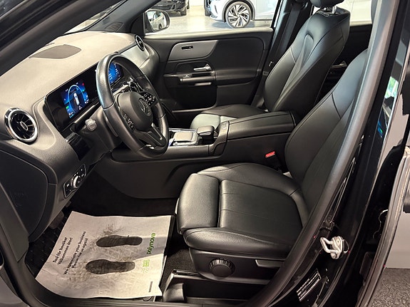 Mercedes-Benz GLA250 e 11 of 18
