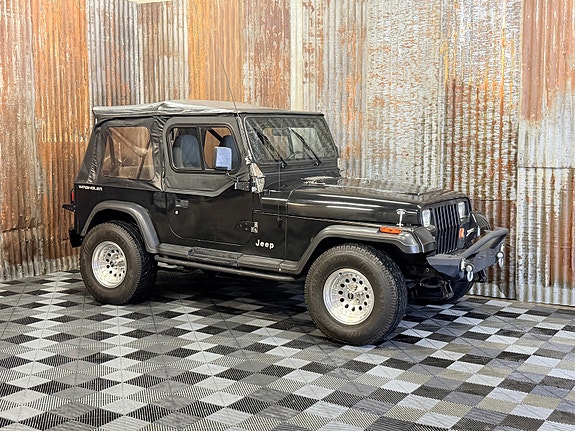 Jeep Wrangler 2 of 30