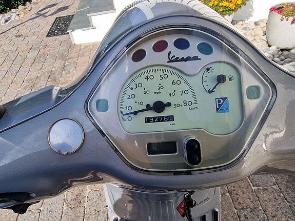 Vespa 50S 4T 10 of 12