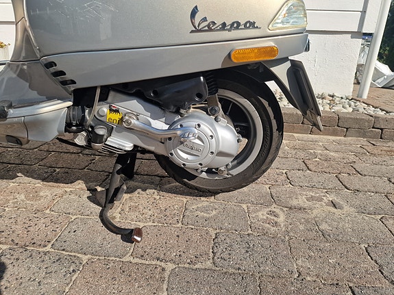 Vespa 50S 4T 8 of 12