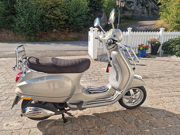 Vespa 50S 4T 2 of 12
