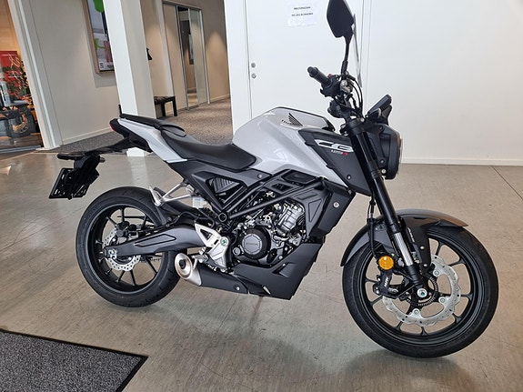 Honda CB 125 R 2 of 14