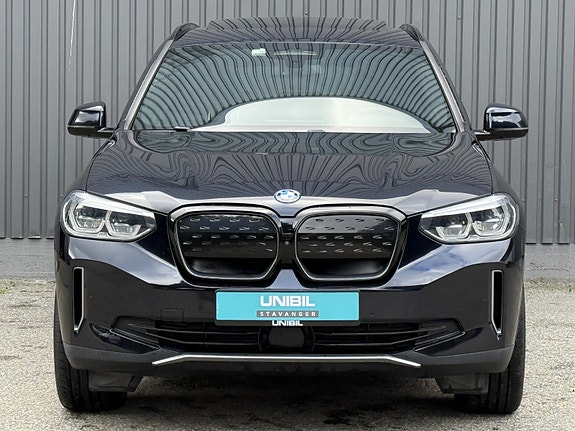 BMW iX3 8 of 30