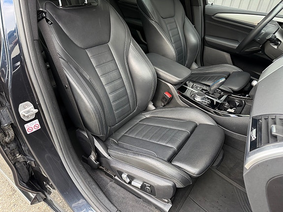 BMW iX3 27 of 30