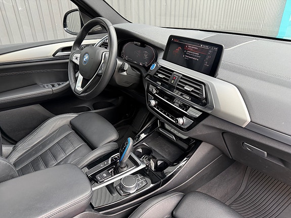 BMW iX3 26 of 30