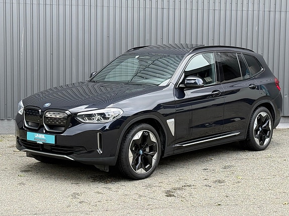 BMW iX3 3 of 30