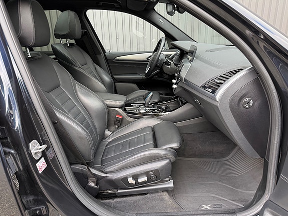BMW iX3 24 of 30