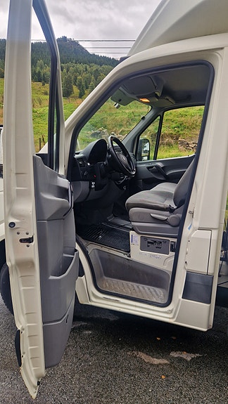Volkswagen Crafter 14 of 29
