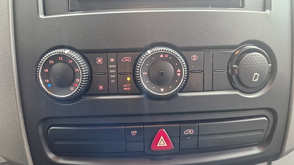 Volkswagen Crafter 17 of 29