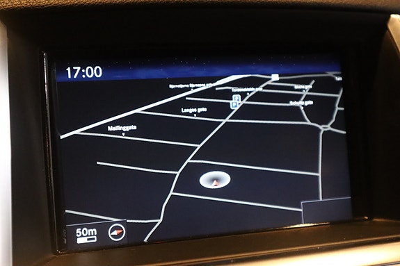Mercedes-Benz ML250 25 of 30