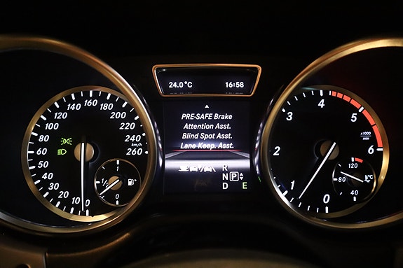 Mercedes-Benz ML250 23 of 30