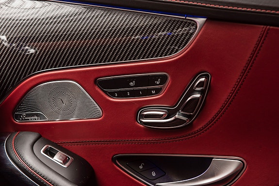 Mercedes-Benz S63 26 of 30
