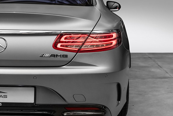 Mercedes-Benz S63 6 of 30