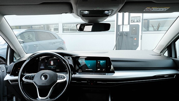 Volkswagen Golf VIII 18 of 29