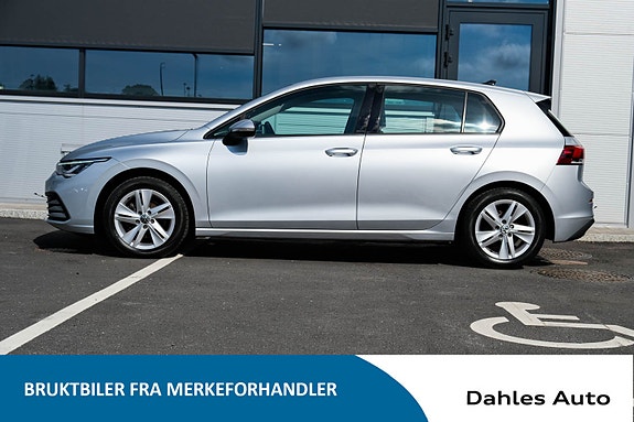 Volkswagen Golf VIII 10 of 29