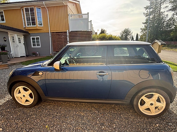 MINI Cooper 3 of 12