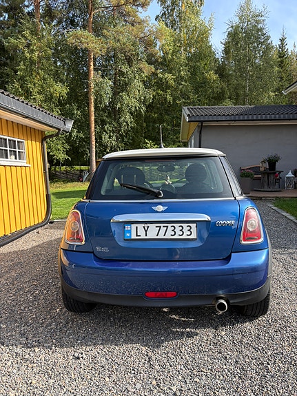 MINI Cooper 4 of 12