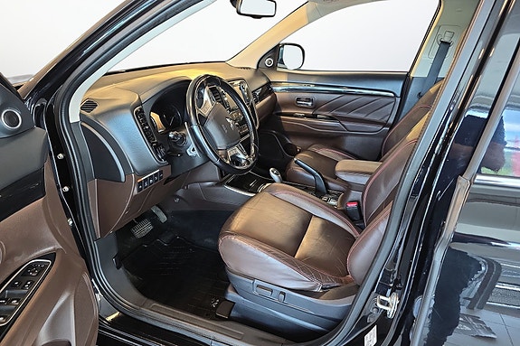 Mitsubishi Outlander 8 of 19