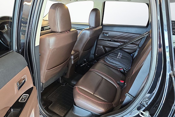 Mitsubishi Outlander 9 of 19
