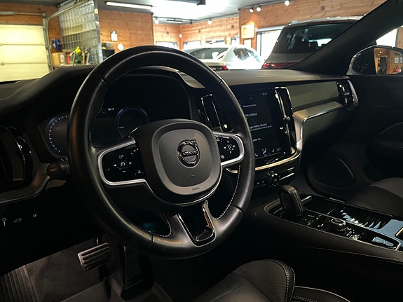 Volvo V60 19 of 30