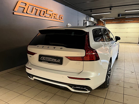 Volvo V60 10 of 30