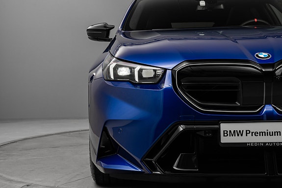 BMW M5 11 of 30