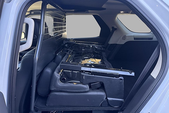 Land Rover Discovery 5 13 of 15