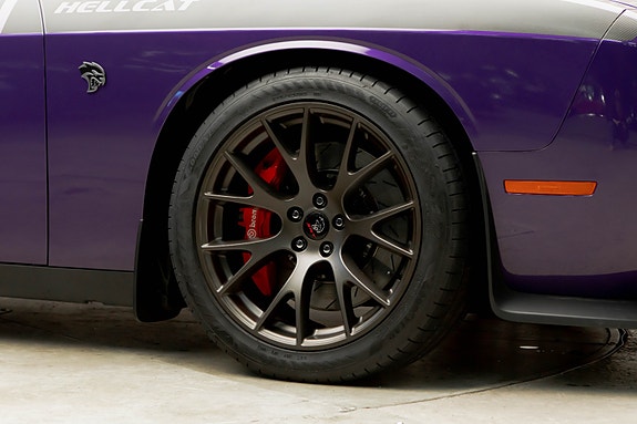 Dodge Challenger 16 of 30