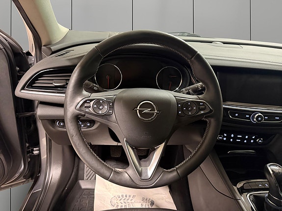 Opel Insignia 14 of 30